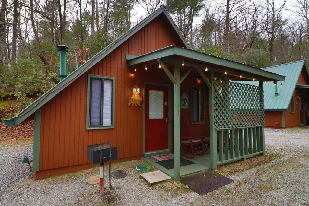 Cute Updated Mountain Cabin Fireplace #3 Helen Exterior foto